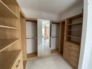 Crafted Excellence: The Essence of Custom-Made Wardrobes